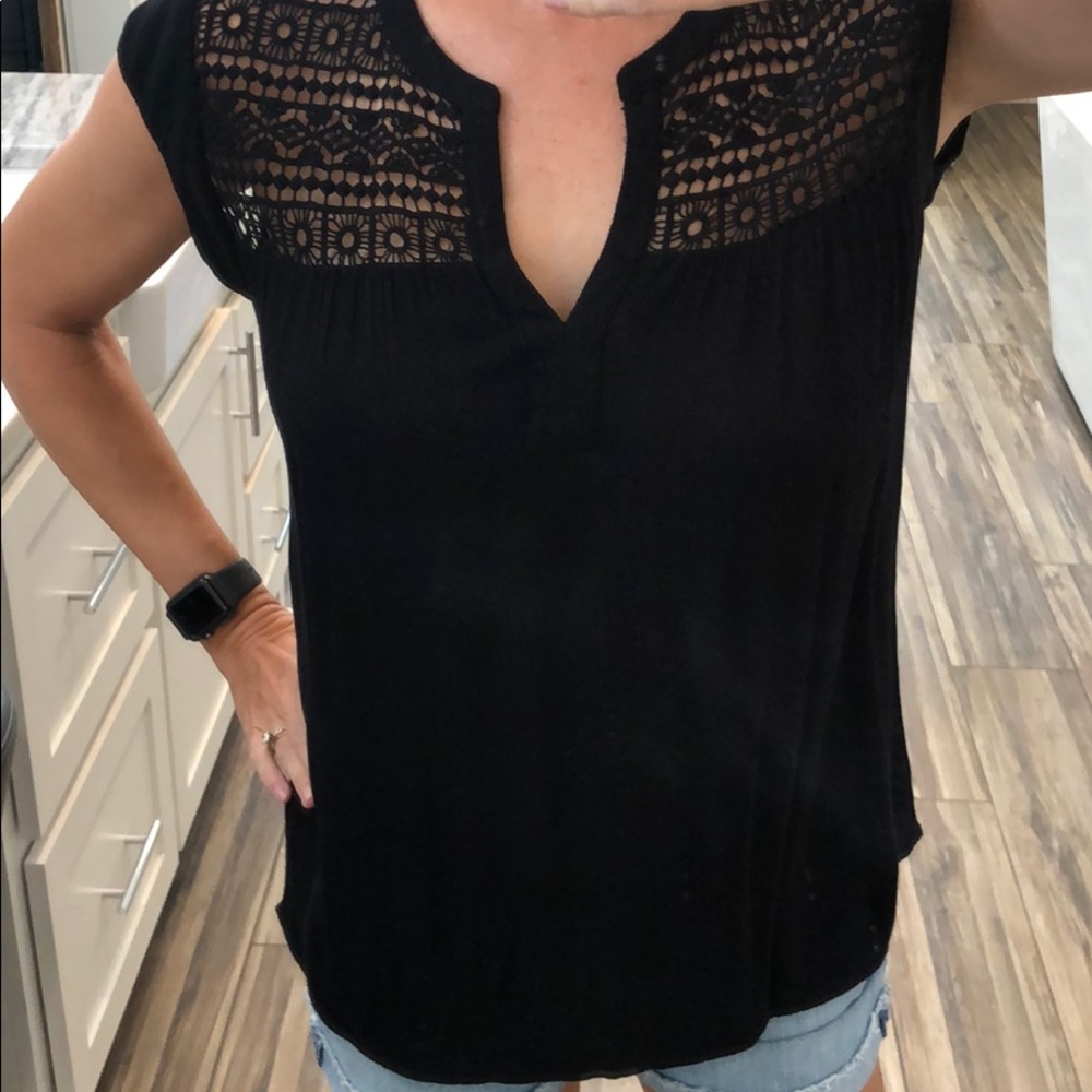 Black shirt